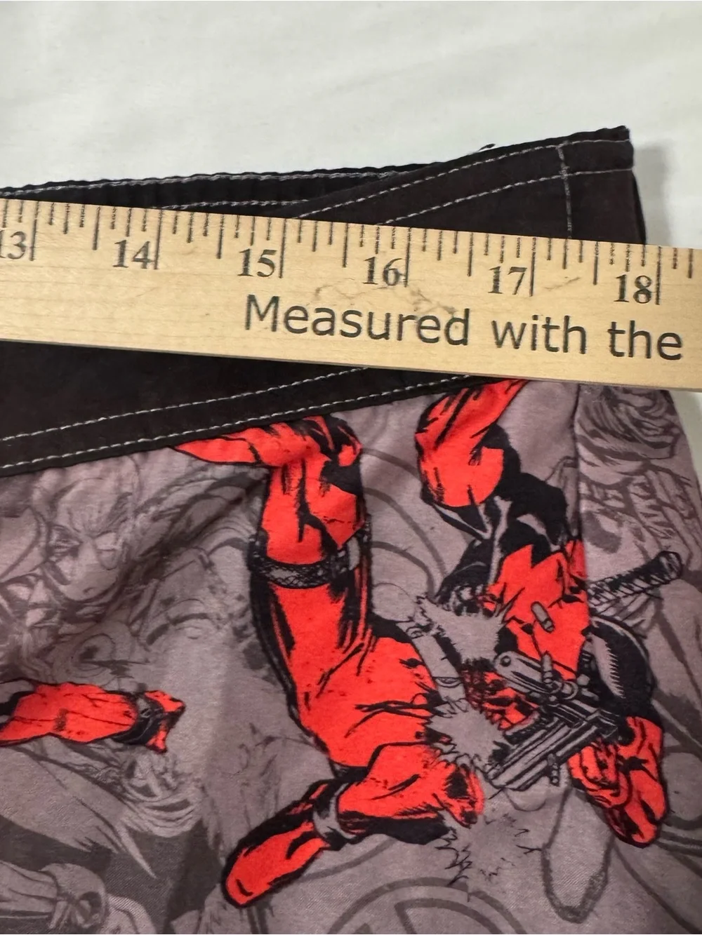 Marvel Deadpool Men Large Swim Trunks Mesh Liner Graphic Print All Over Gray/Red